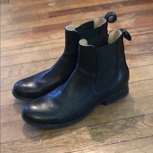 Frye Erin Chelsea Boot